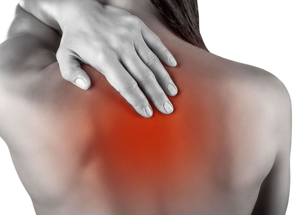 göğüs osteokondrozu ile sırt ağrısı